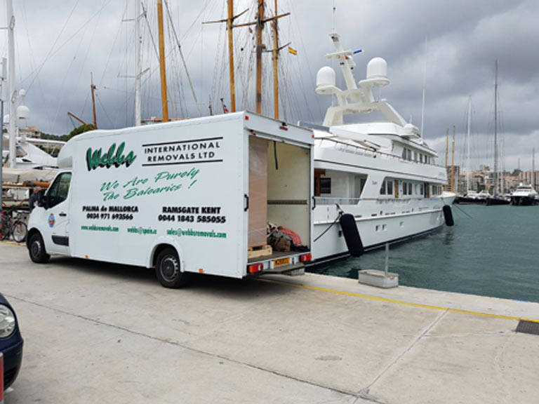 7 things to think about when moving abroad