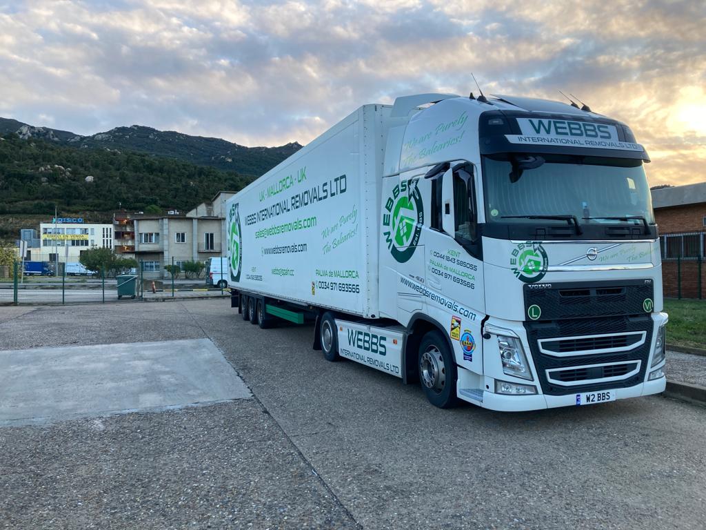 Packing and moving companies to Spain